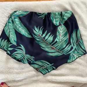 Silk handkerchief strapless palm top